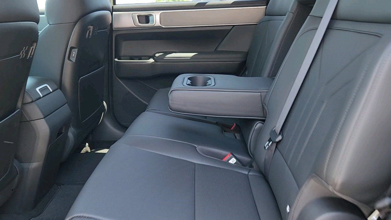 2025 Hyundai Santa Fe SEL photo 22
