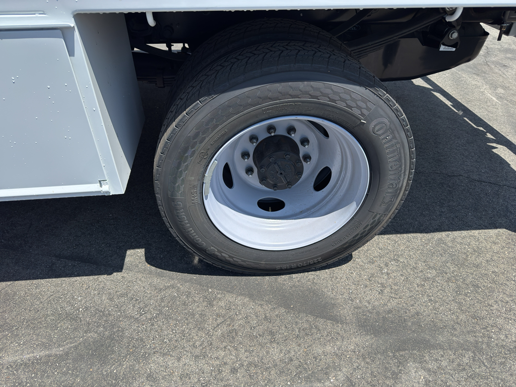 2024 Ford F-450 photo 5