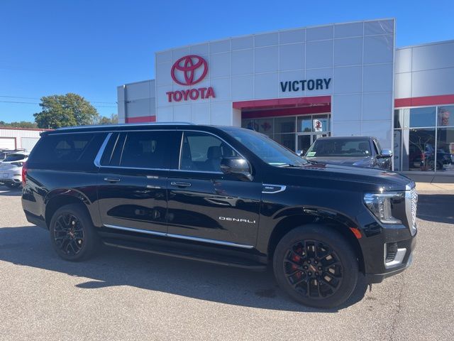2024 GMC Yukon XL Denali's photo