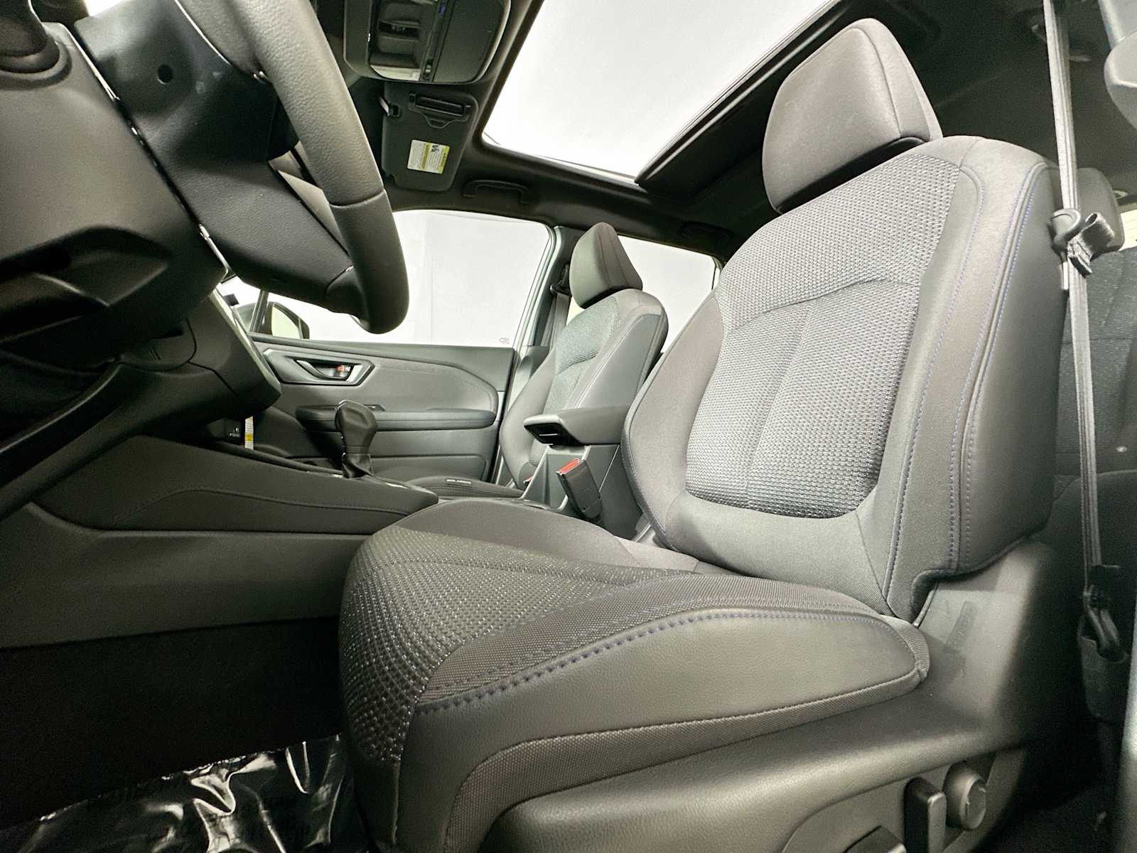 2025 Subaru Forester Premium Base photo 18