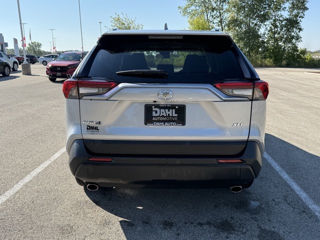 2024 Toyota RAV4 XLE photo 5