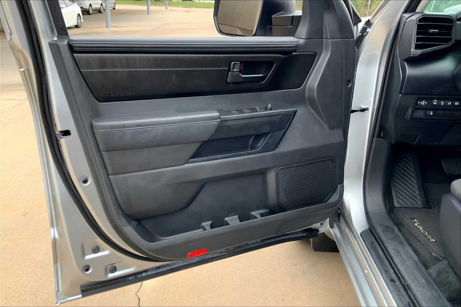 2024 Toyota Tundra SR photo 22