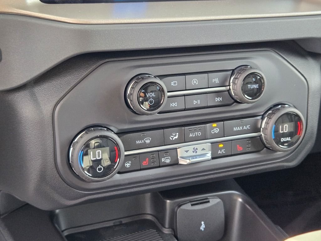 2025 Ford Bronco Outer Banks photo 22