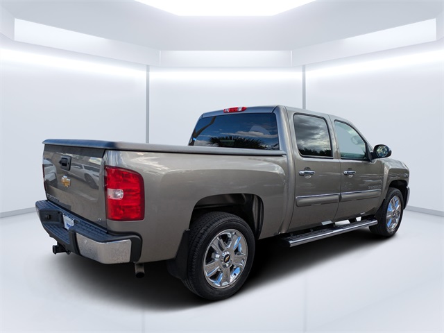 2012 Chevrolet Silverado 1500 LT photo 3