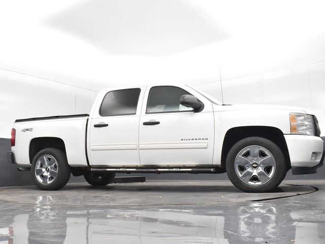 2011 Chevrolet Silverado 1500 LT photo 18