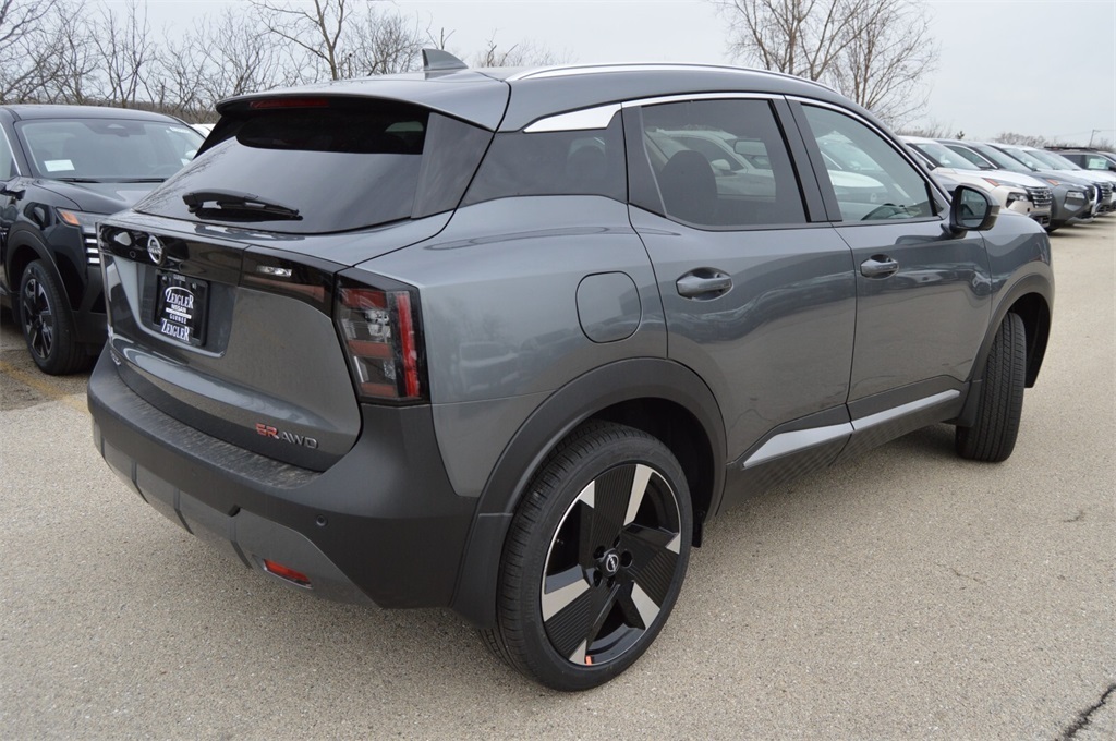 2025 Nissan Kicks SR photo 4