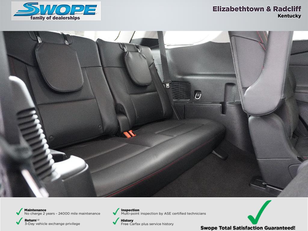 2025 Ford Explorer photo 8