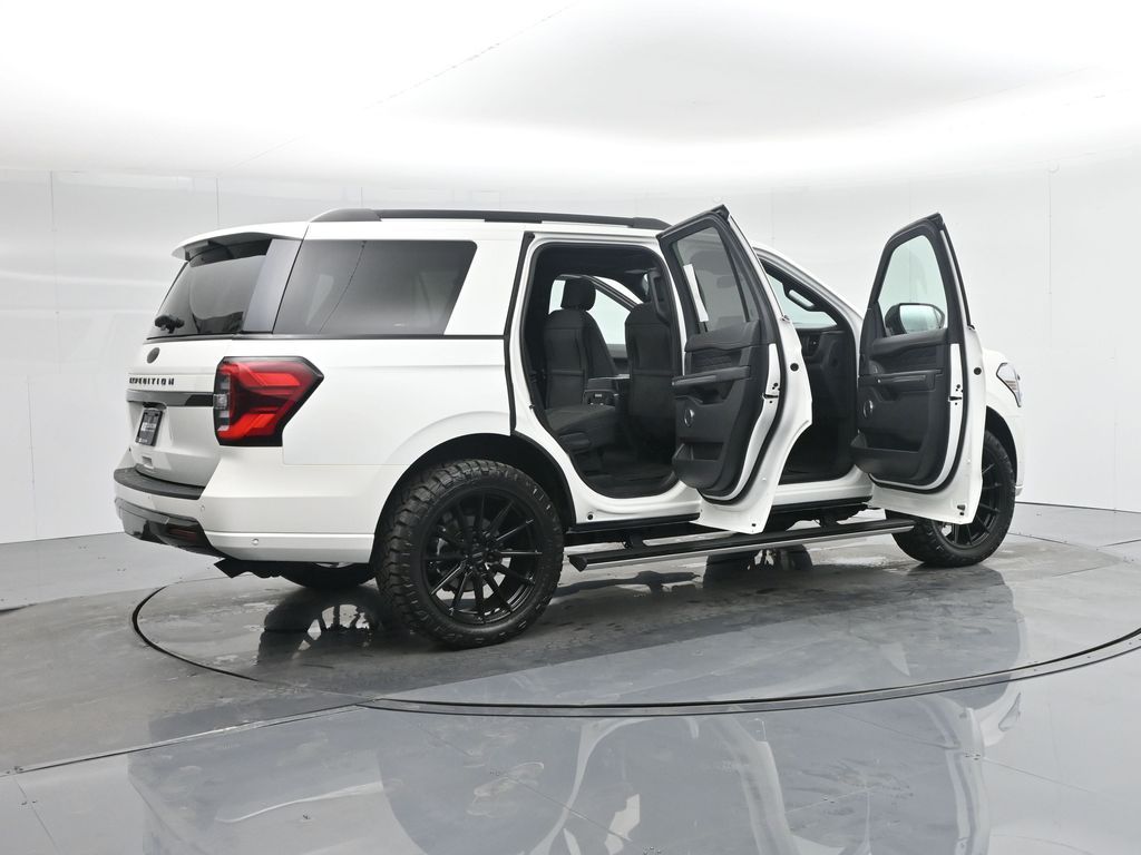 2024 Ford Expedition Platinum photo 4
