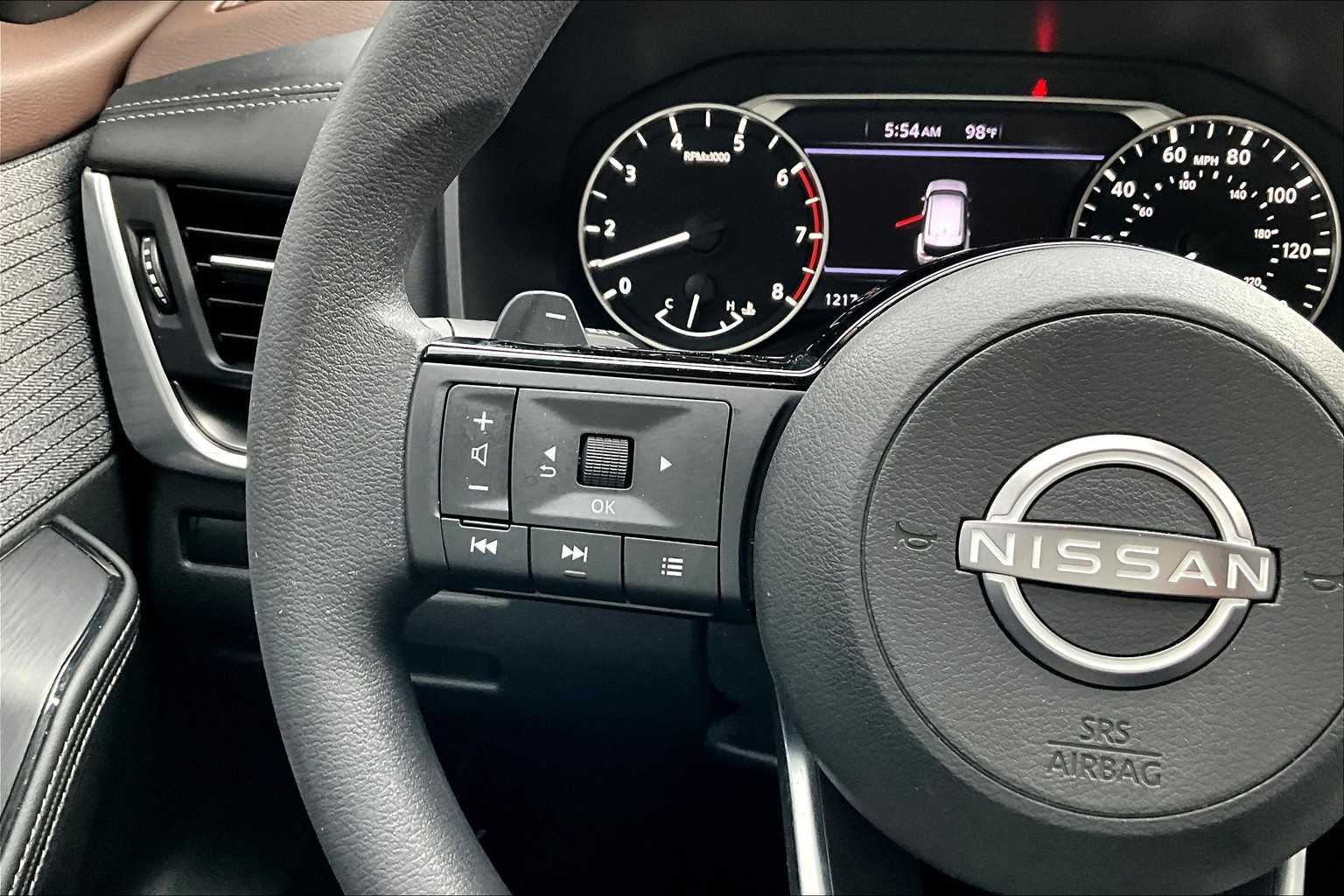 2023 Nissan Rogue SV photo 21