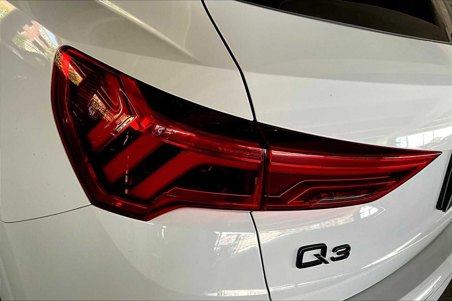 2020 Audi Q3 S line Premium Plus photo 25
