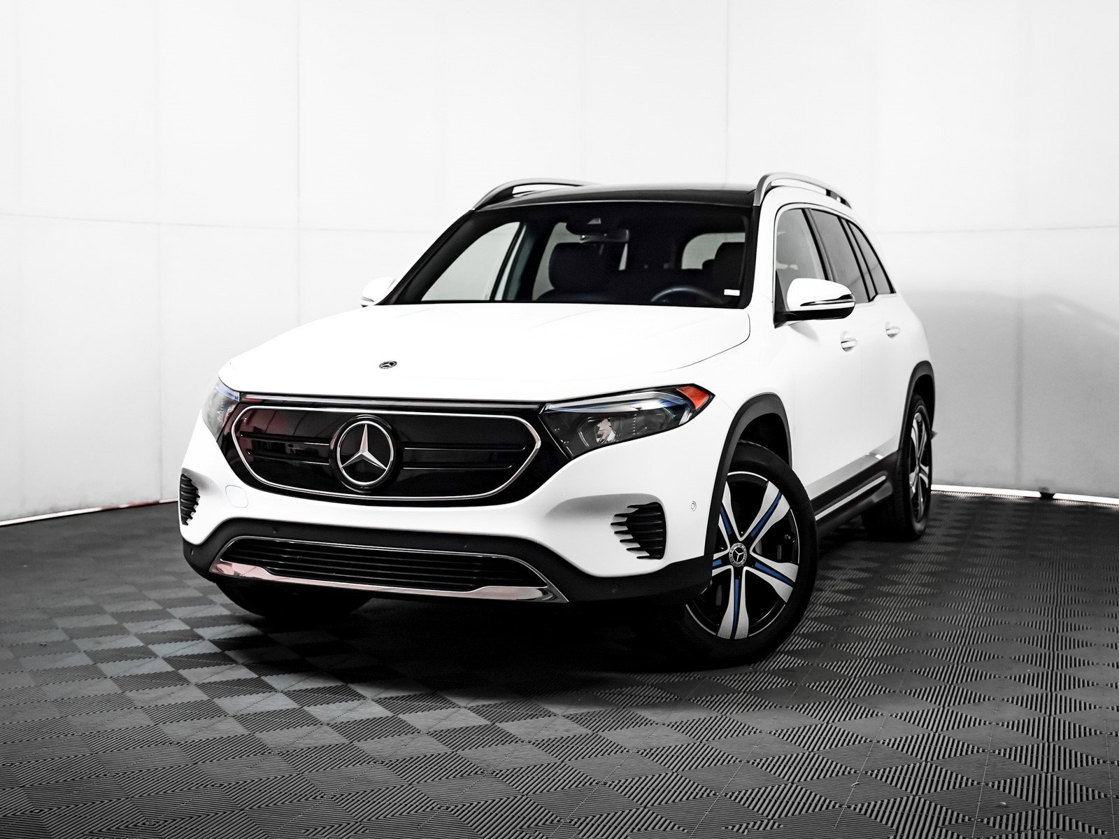 2023 Mercedes-Benz EQB