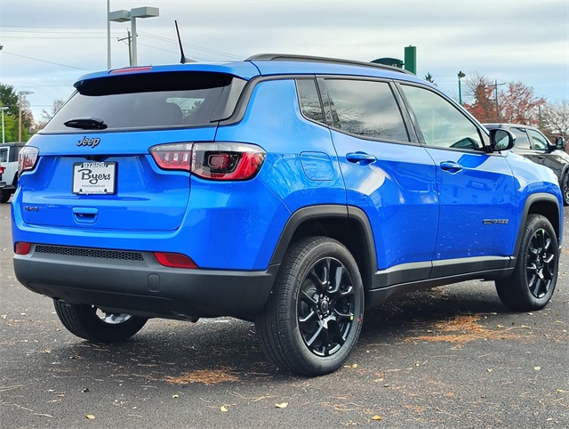 2026 Jeep Compass Latitude photo 3