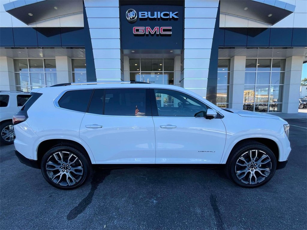 2026 Gmc Acadia Denali photo 2