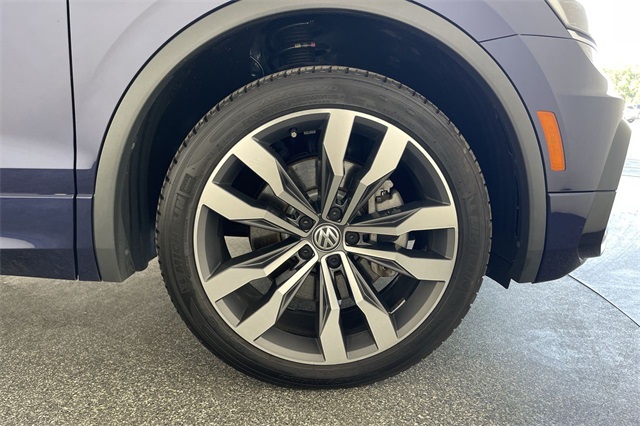 2021 Volkswagen Tiguan SEL Premium R-Line photo 46