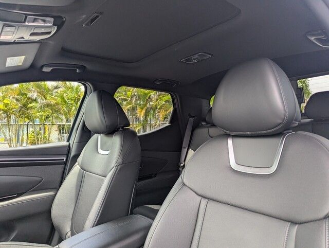2024 Hyundai Santa Cruz Limited photo 11