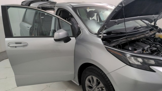 Used 2024 SILVER Toyota XLE image 7