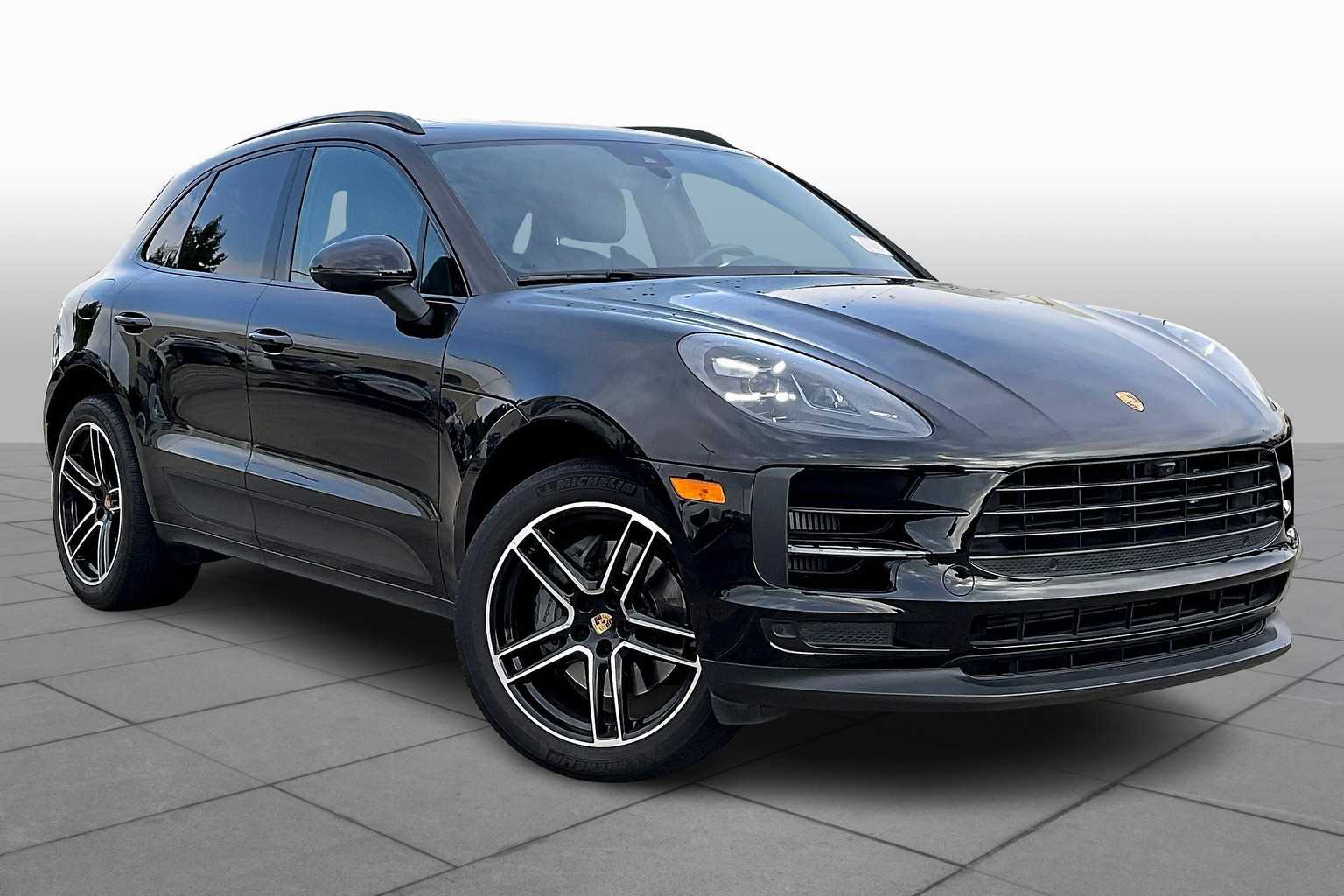 2021 Porsche Macan S photo 2