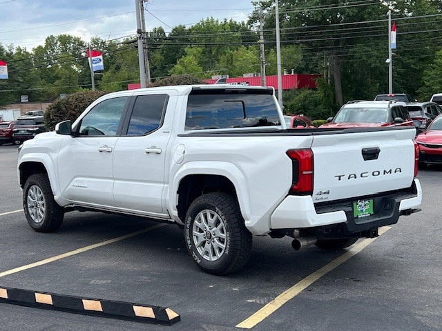 2024 Toyota Tacoma SR5 photo 6