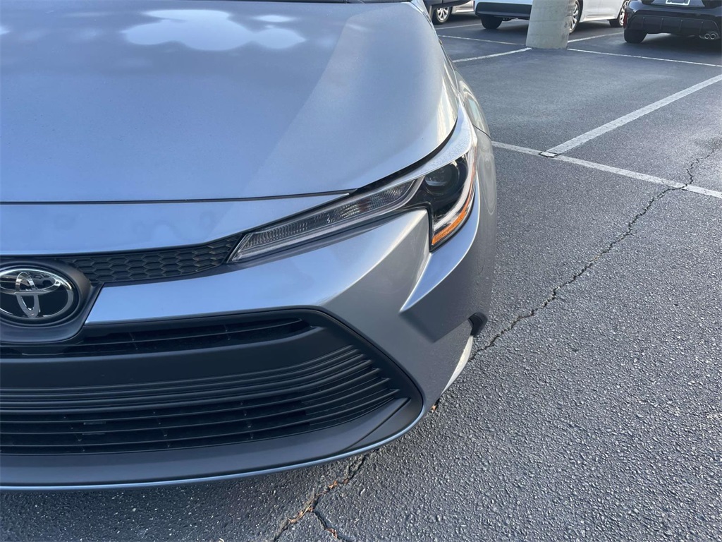 2026 Toyota Corolla LE photo 10