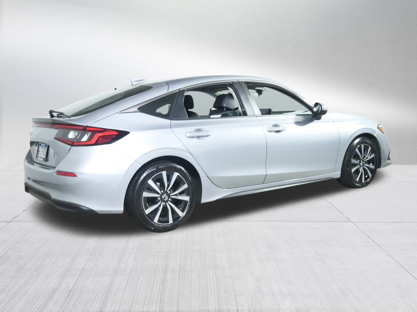 2024 Honda Civic Hatchback EX-L photo 7