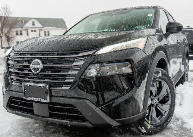 2026 Nissan Rogue SV's photo