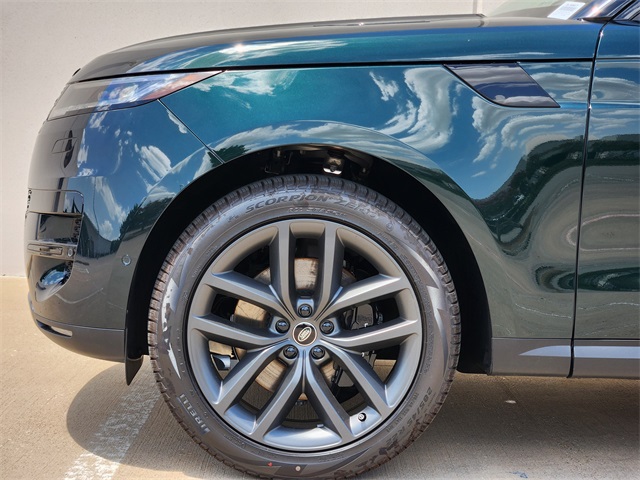 2025 Land Rover Range Rover Sport SE photo 7