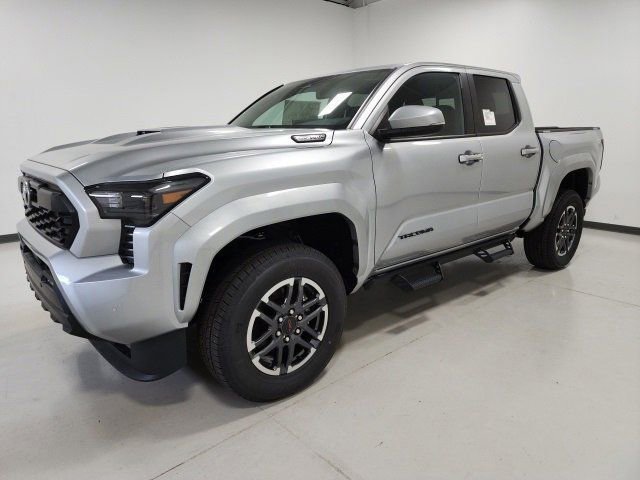 2025 Toyota Tacoma TRD Sport photo 3