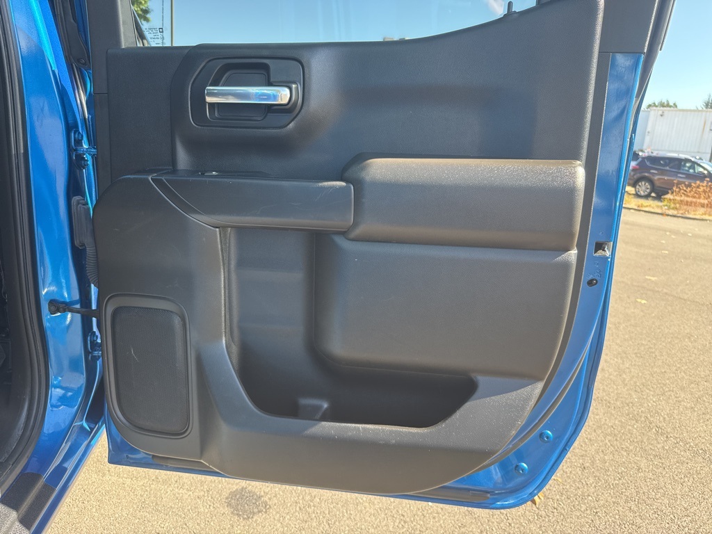 2023 Chevrolet Silverado 1500 Custom photo 22