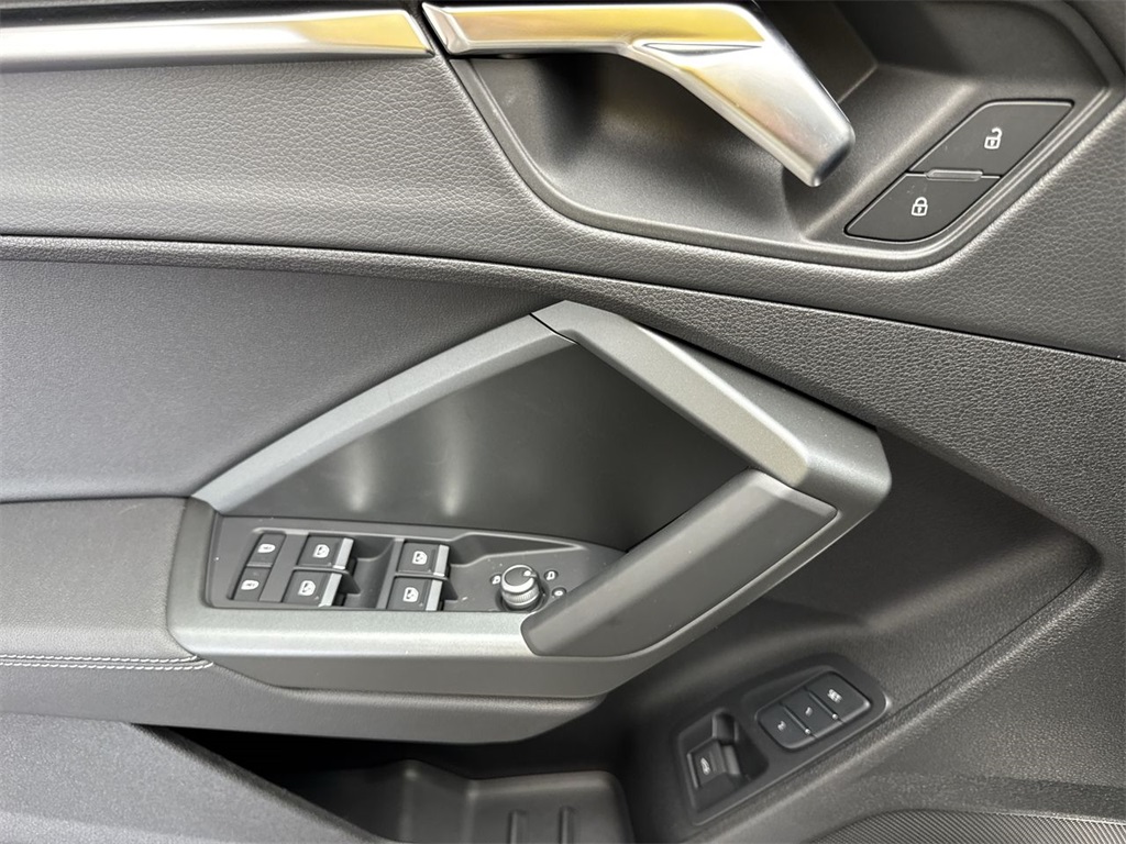 2025 Audi Q3 Premium S line photo 12