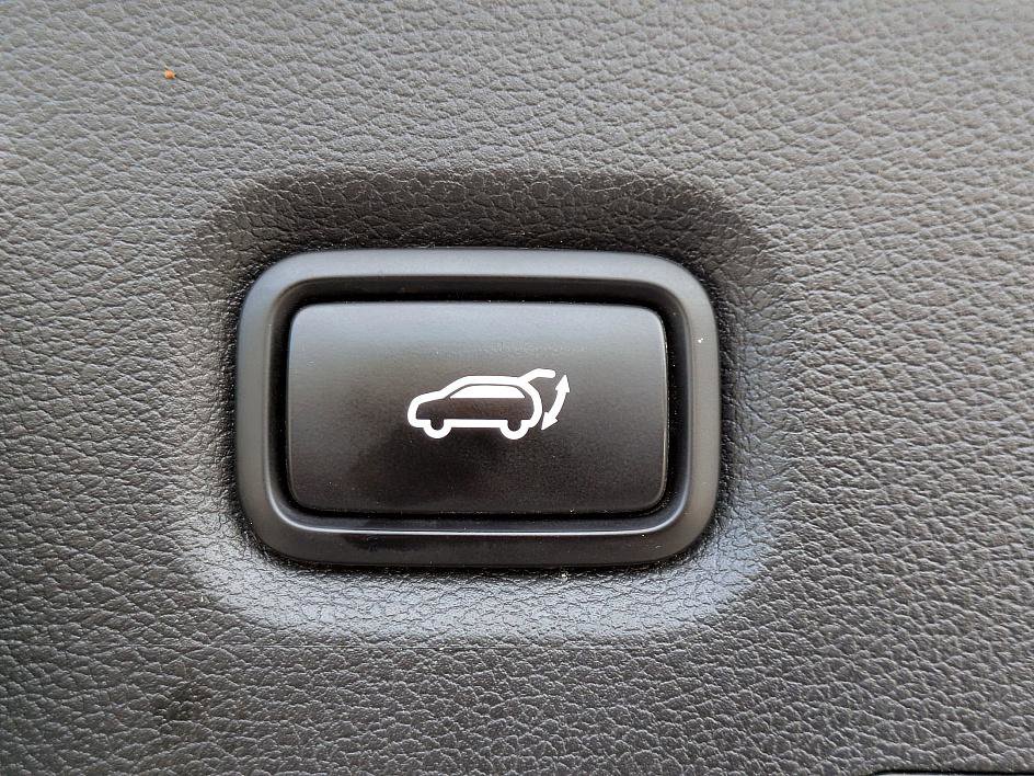 2020 Hyundai Santa Fe Limited photo 34