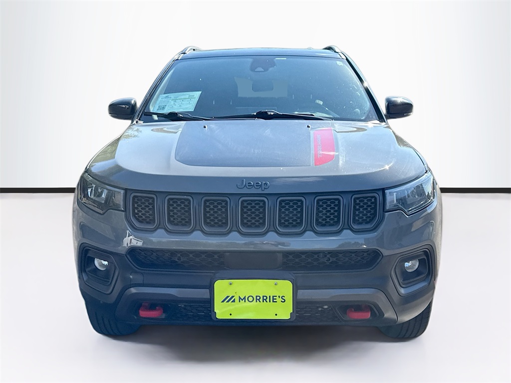 2023 Jeep Compass Trailhawk photo 2
