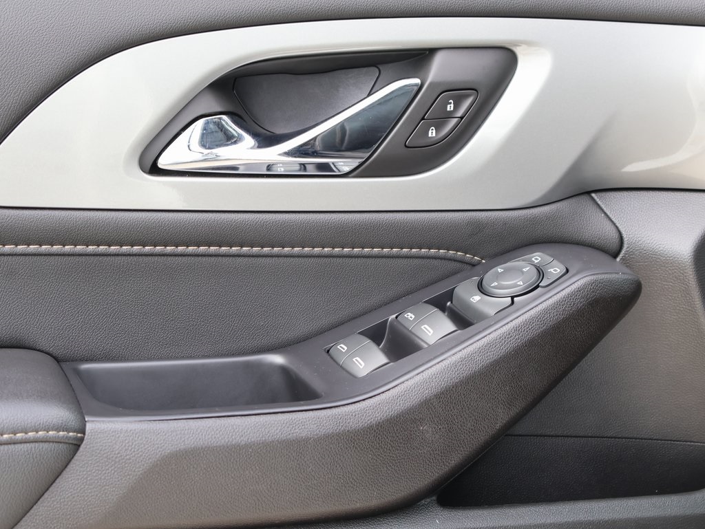 2022 Chevrolet Traverse Leather photo 23