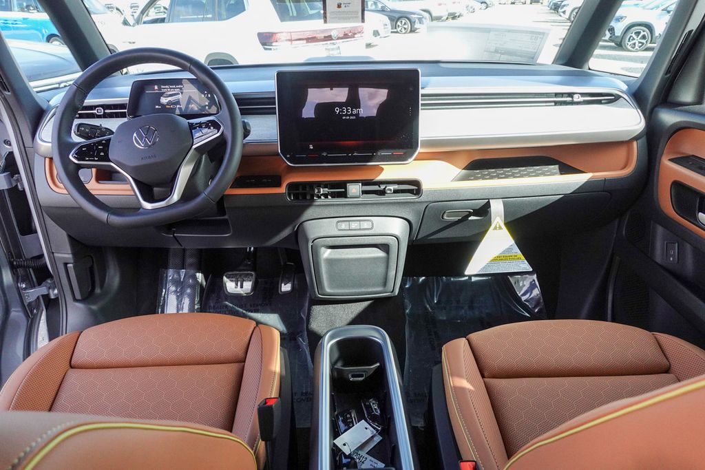 2025 Volkswagen ID. Buzz Pro S photo 24