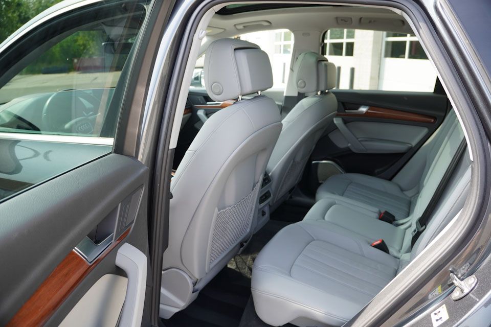 2022 Audi Q5 45 S line Premium photo 16