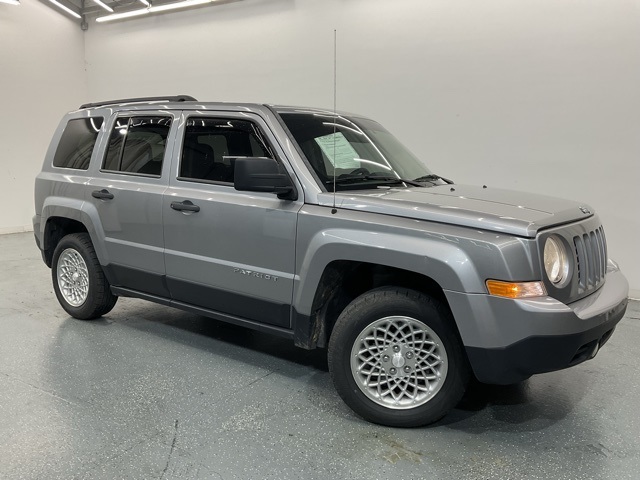 Used 2015 Jeep Patriot Sport with VIN 1C4NJPBA7FD209528 for sale in Middlesboro, KY