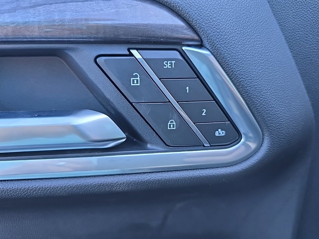 2025 Chevrolet Silverado 1500 LTZ photo 26