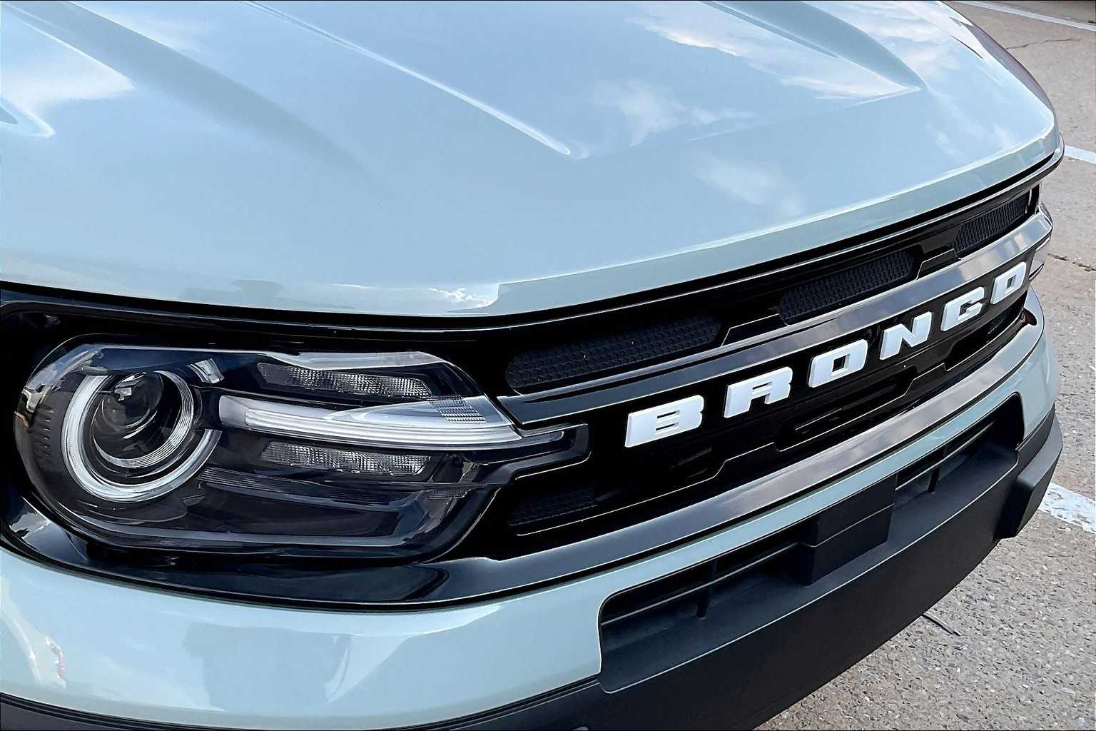 2022 Ford Bronco Sport Outer Banks photo 27