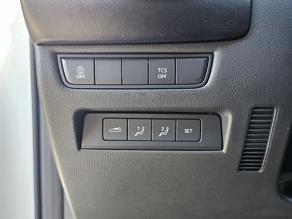2025 Mazda CX-50 2.5 Premium Plus photo 24