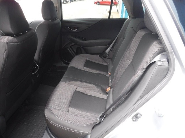 2025 Subaru Outback Premium photo 29
