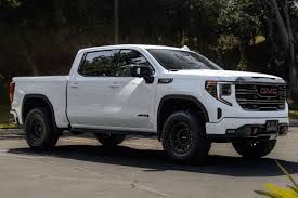 2023 GMC Sierra 1500 AT4's photo