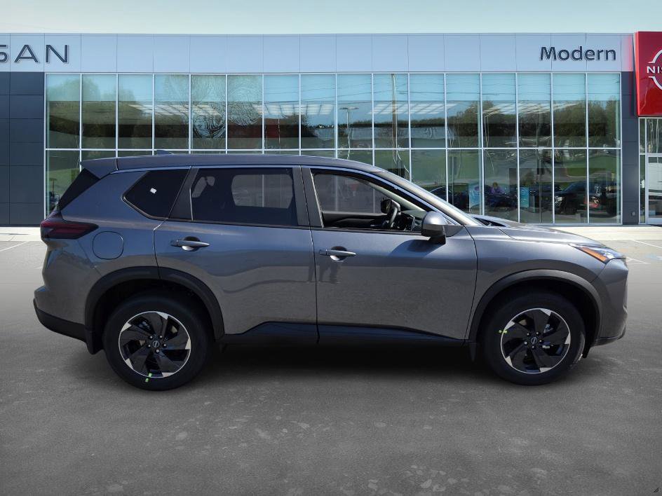 2026 Nissan Rogue SV photo 4