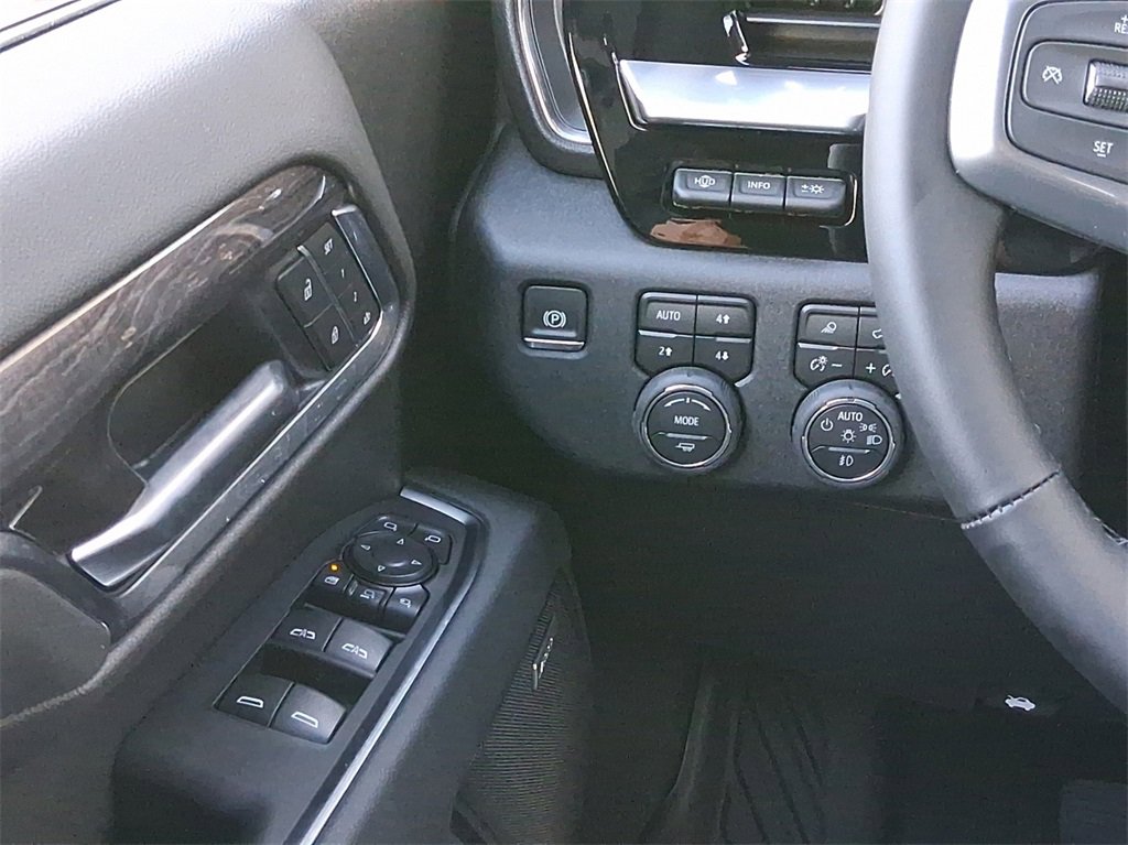2026 Chevrolet Silverado 2500HD LTZ photo 12