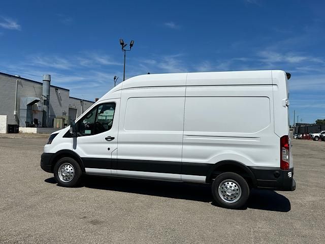 2024 Ford Transit photo 5