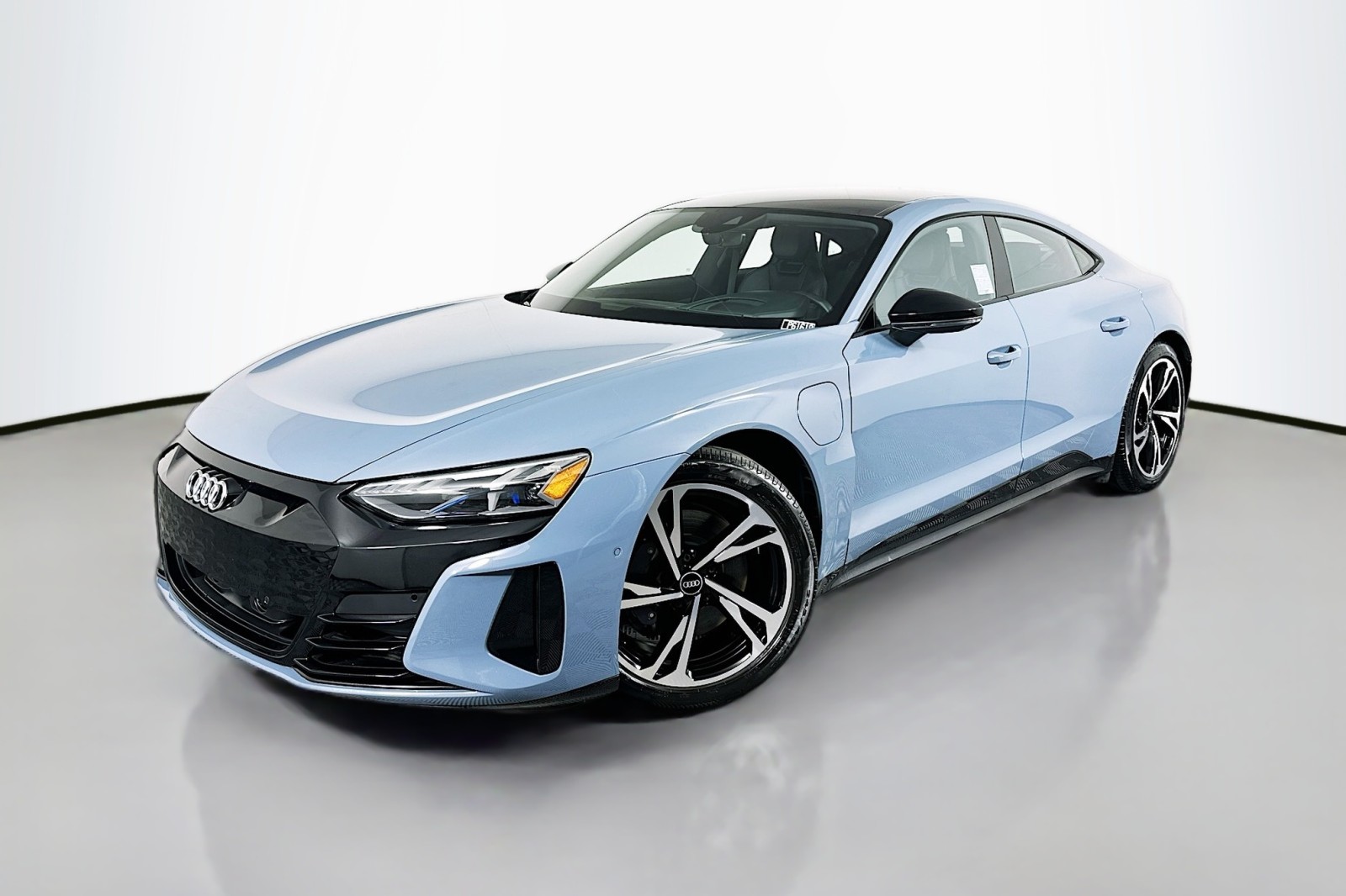 2022 Audi e-tron GT Prestige's photo