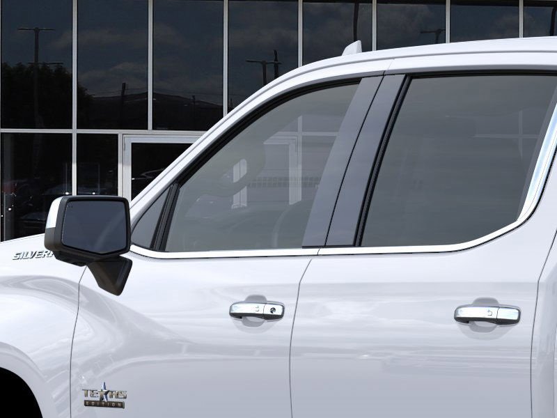 2025 Chevrolet Silverado LTZ photo 12