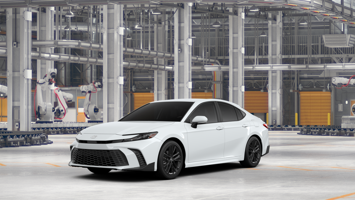 2026 Toyota Camry SE's photo