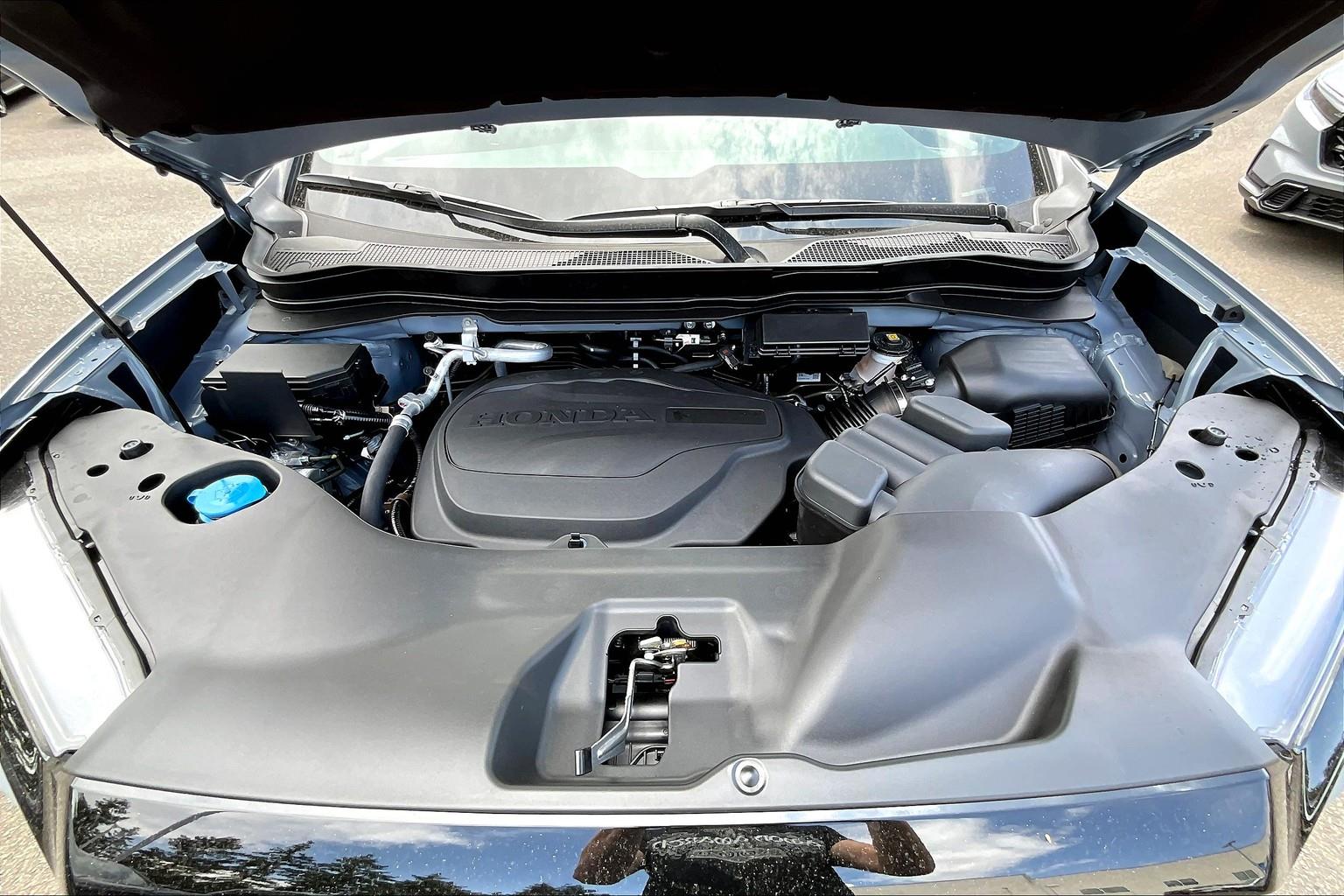 2025 Honda Ridgeline Black Edition photo 11