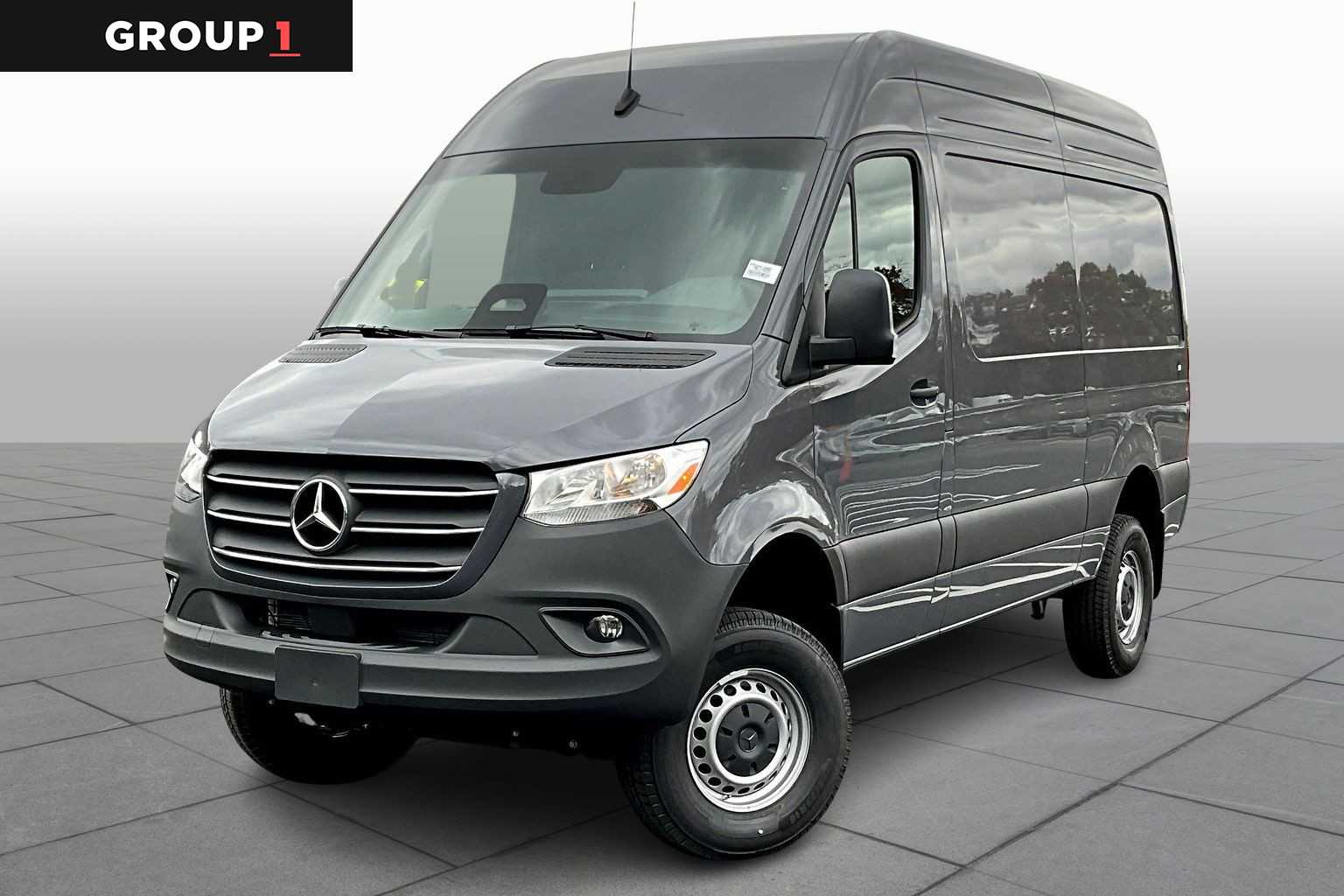 2026 Mercedes-Benz Sprinter Cargo Van Base's photo