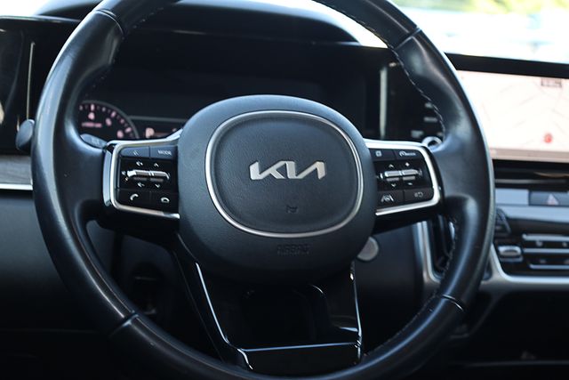 2022 Kia Sorento S photo 24