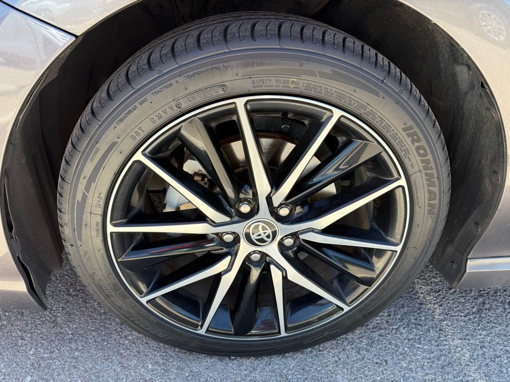 2022 Toyota Camry SE photo 15